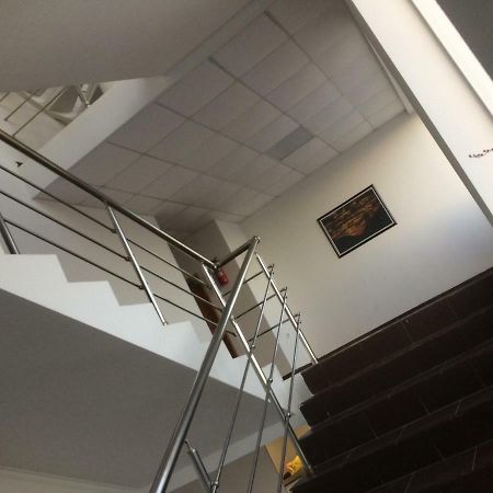 Hotel 777 古达乌塔 外观 照片